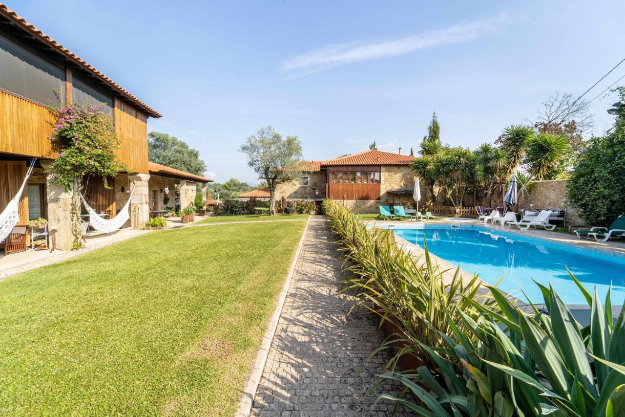 Casas Casal Do Carvalhal - Agroturismo Amares Exterior photo