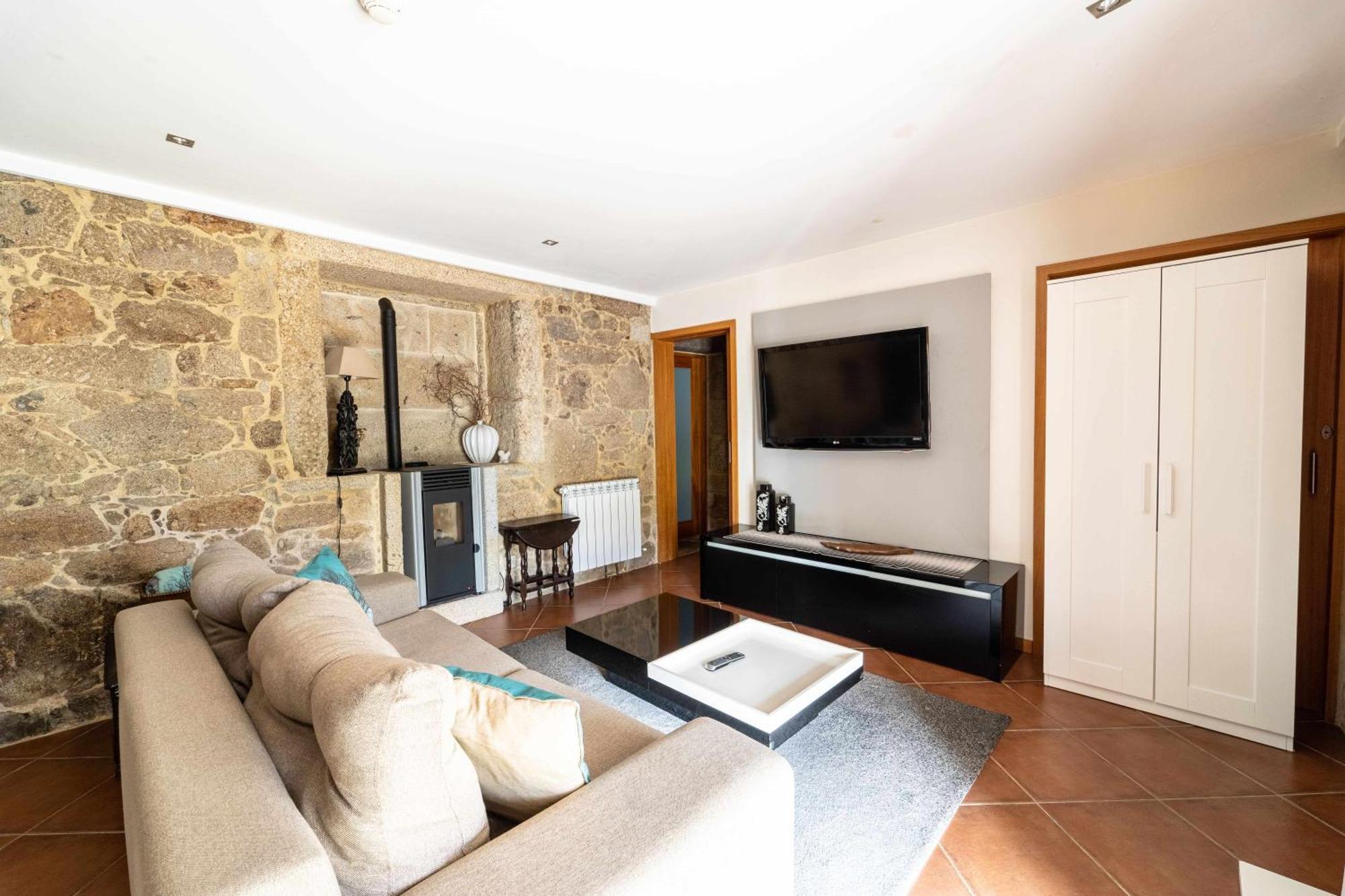 Casas Casal Do Carvalhal - Agroturismo Amares Exterior photo